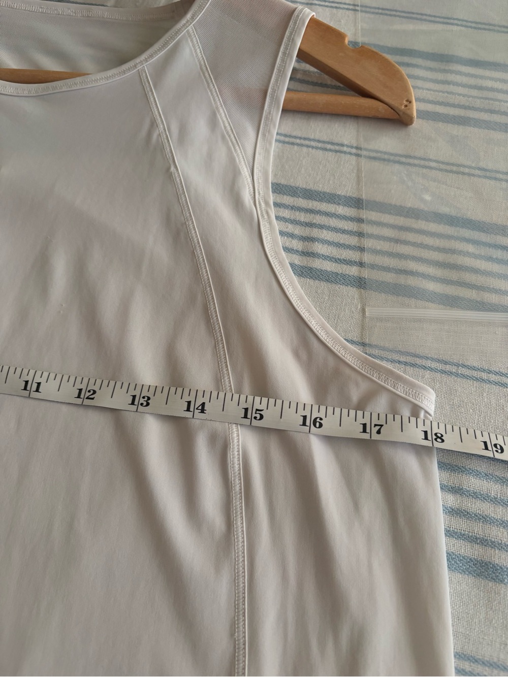Lululemon • Sculpt Tank • Size 8 - Picture 5 of 5